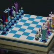 Российский дизайнер Тарас Жёлтышев выпустил новую коллекцию шахмат
