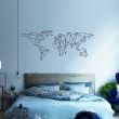 Как оформить пустую стену в изголовье кровати: 10 идей от дизайнеров по интерьерам