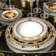 Versace запускает коллекцию посуды с уникальным дизайном