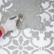 Как превратить скучный бетонный пол в произведение искусства за три простых шага