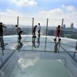 В Китае открыли 300-метровый горизонтальный небоскрёб