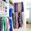 Как хранить шарфы, платки и шали: советы специалистов по организации хранения