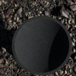 Необычные вазы из чёрного вулканического песка представлены английской студией Studiolav