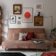 Дизайн интерьера двухкомнатной квартиры с яркой градиентной покраской стен