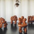Дизайнер Крис Уолстон представил новую коллекцию уникальной мебели из терракоты