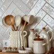 Как организовать хранение на маленькой кухне: 7 проверенных способов