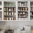 Как организовать хранение на маленькой кухне: 7 проверенных способов