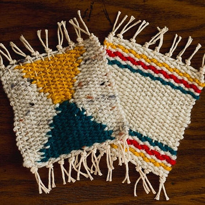Удивительные плетеные подставки в этническом стиле своими руками
