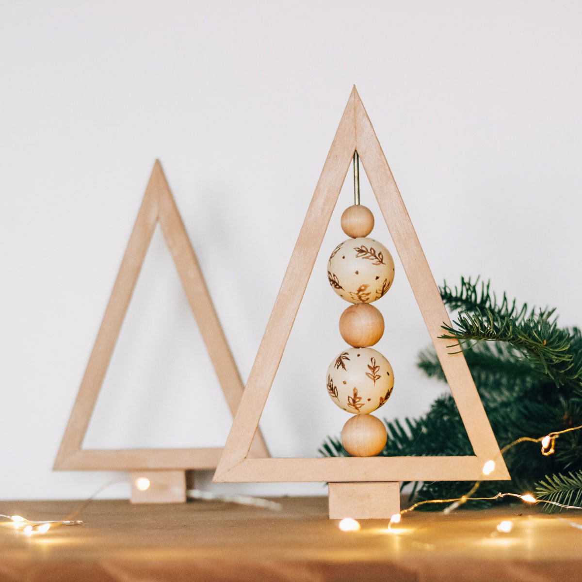 Необычные новогодние ёлки в современном скандинавском стиле